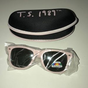 Taylor swift 1989 sunglasses